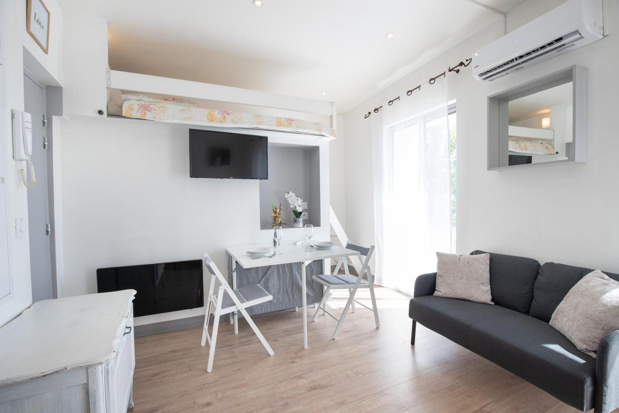 Le Partage Des Eaux - 4 Couchages - Hypercentre - Clim - Wifi Apartment LʼIsle-sur-la-Sorgue Exterior foto